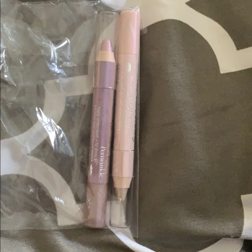 Lip Sparkle Bomb